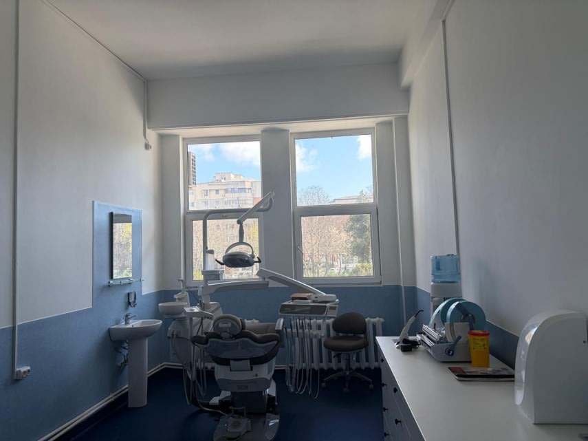 clădire de spital în construcție, șantier, autorități locale clădire de spital în construcție, șantier, autorități locale