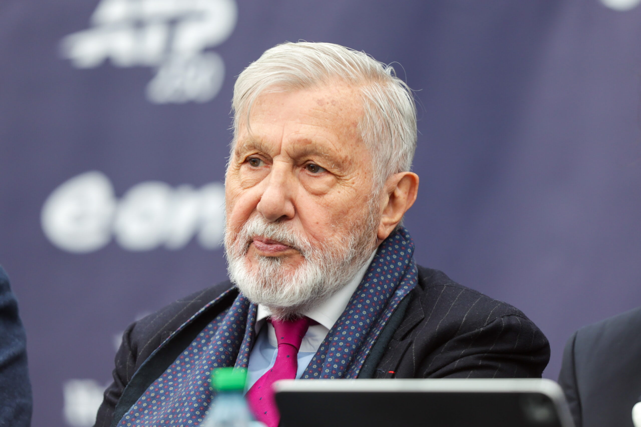 Ilie Năstase reacționează după conflictul cu soția sa și ordinul de protecție
