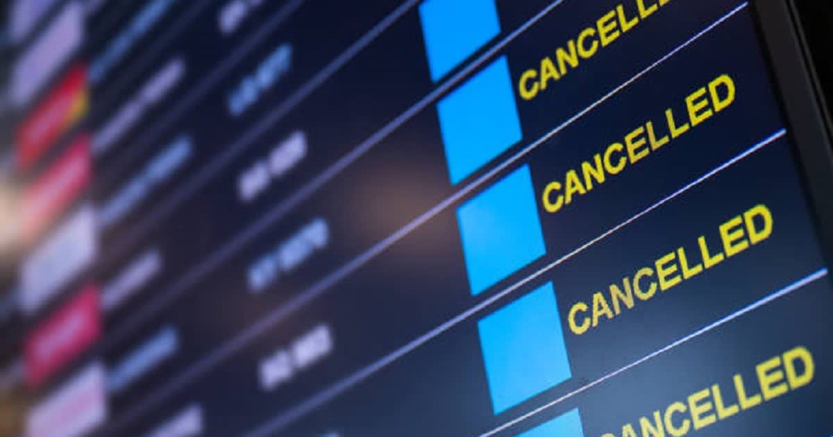 Aeroport Heathrow cu aeronave și pasageri în așteptare Aeroport Heathrow cu aeronave și pasageri în așteptare