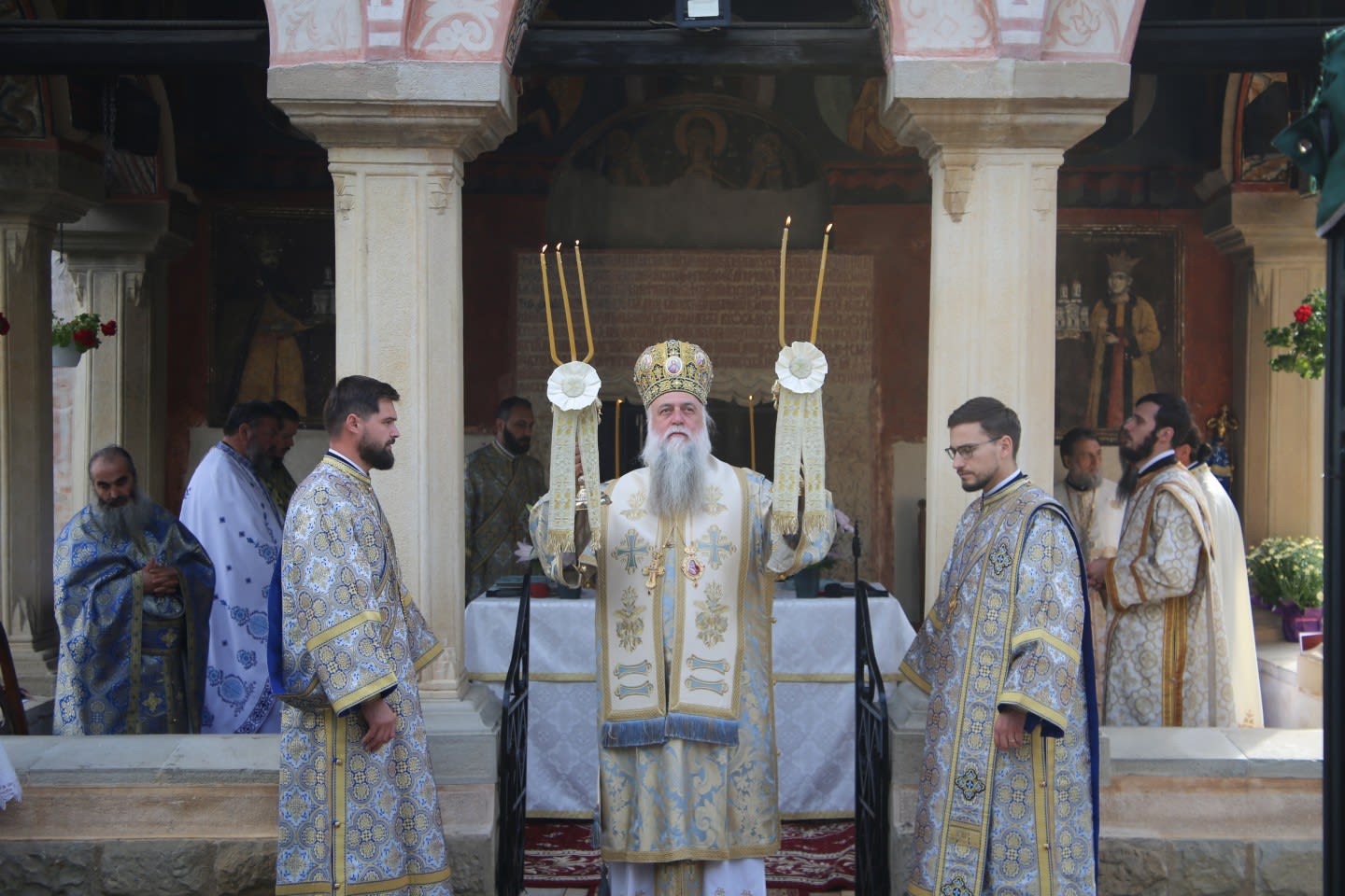 Imagine cu icoana Maicii Domnului, simbol al praznicului