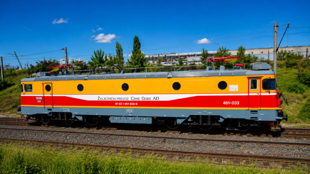 locomotive electrice în reparație la Craiova locomotive electrice în reparație la Craiova