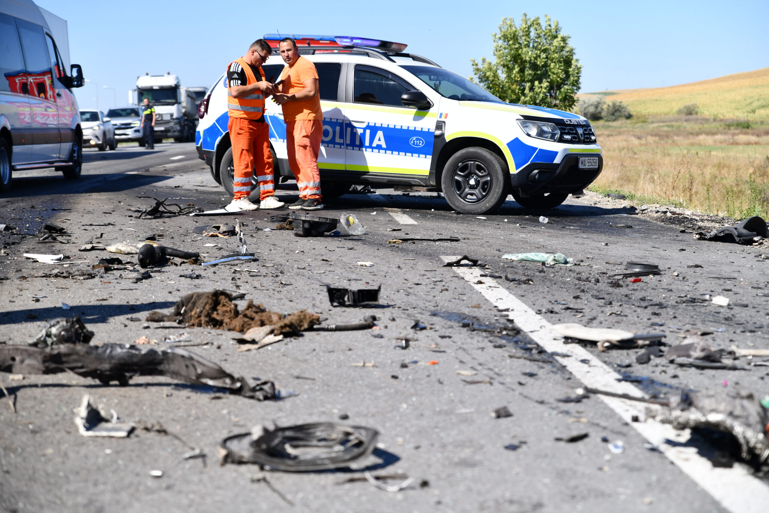 , VIDEO Accident grav la Lețcani: un bărbat s-a stins din viață după ce o camionetă s-a răsturnat peste mașina sa
