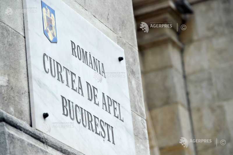 cetățean rus în fața bazei militare, activitate de supraveghere cetățean rus în fața bazei militare, activitate de supraveghere