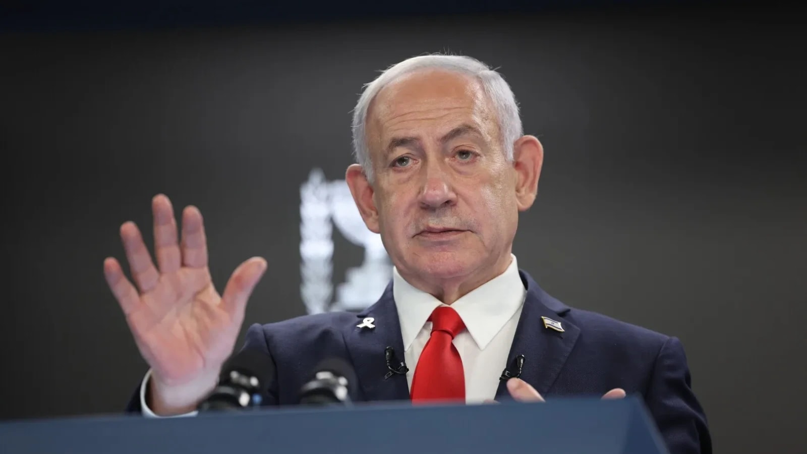 Benjamin Netanyahu la summitul de la Hermon, pe teritoriul sirian Benjamin Netanyahu la summitul de la Hermon, pe teritoriul sirian