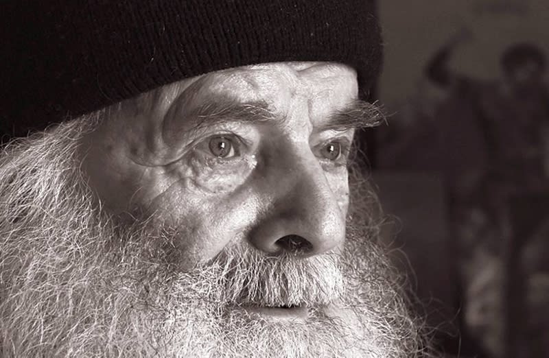 carte religioasă, volum despre mântuire și criză spirituală