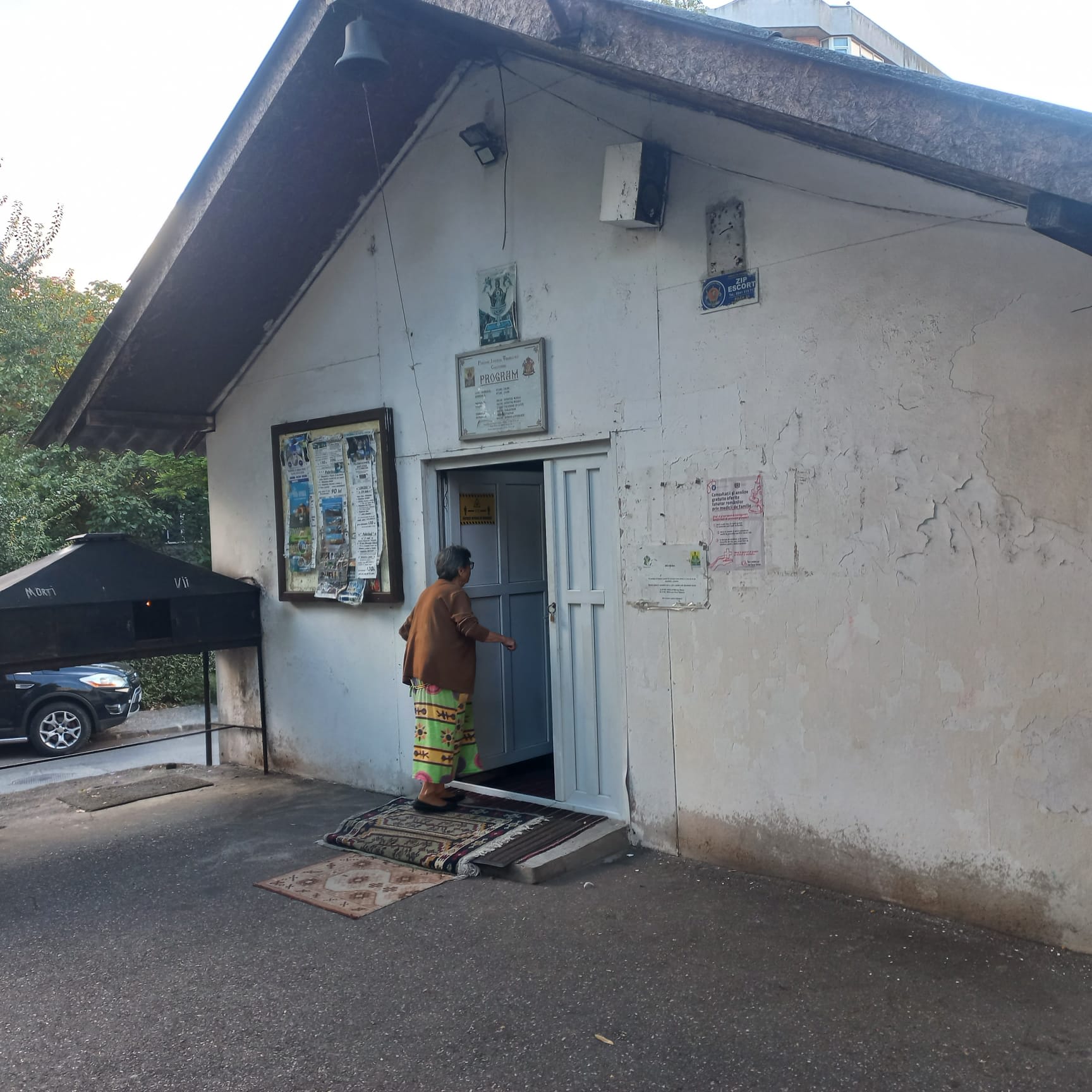 biserică de pe trotuar în Constanța, intervenție jandarmi