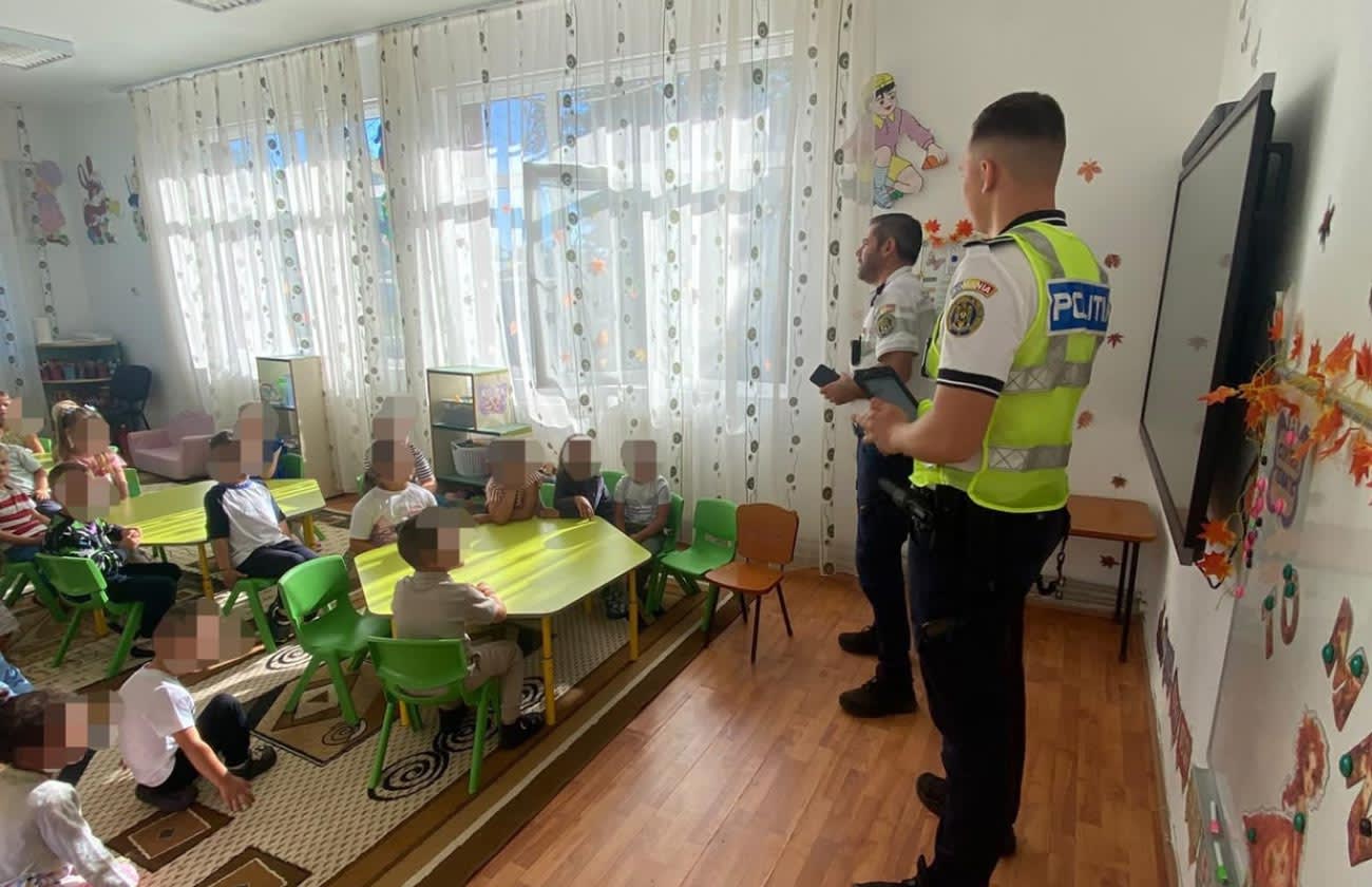 Microbuz școlar depistat sub influența alcoolului în Brăila