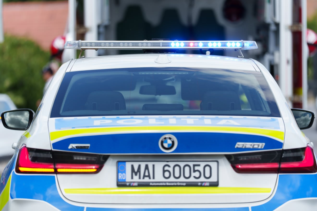 Trei autoturisme au fost implicate într-un accident la Mezőbánd, în Maros