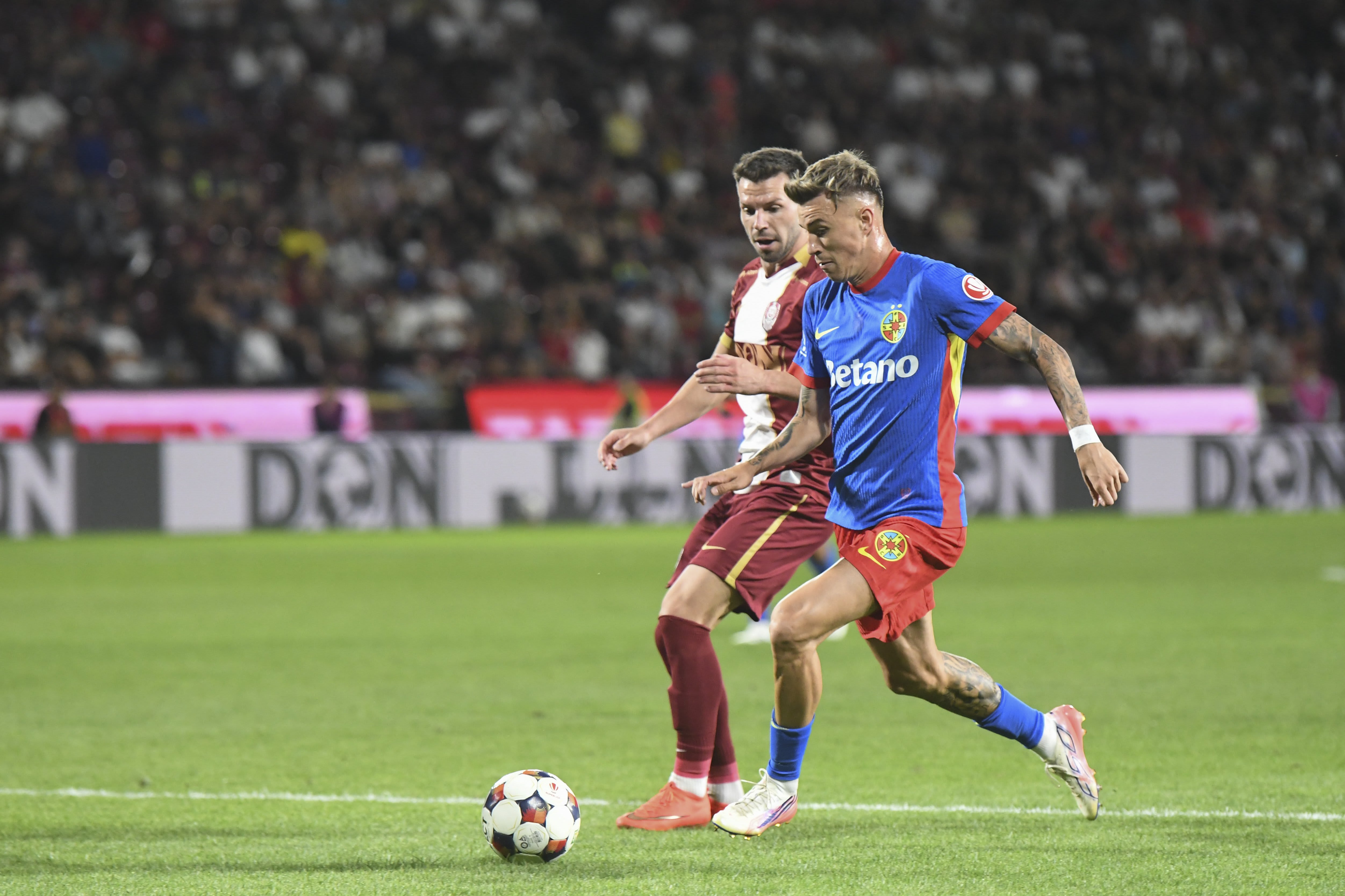 Marius Șumudică a anunțat că CFR Cluj nu a reușit să transfere doi jucători importanți