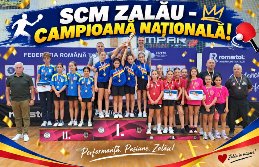 fete jucând tenis de masă, echipament sportiv, sală de sport fete jucând tenis de masă, echipament sportiv, sală de sport