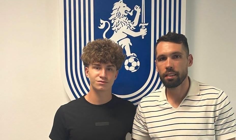 Universitatea Craiova l-a prezentat oficial pe Matthias Mal, tânăr fundaș român