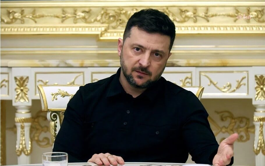 Zelenski a anunțat pregătiri pentru negocieri de pace, în timp ce Rusia intensifică atacurile