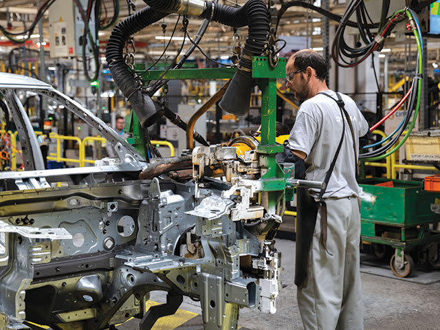 fabrica Dacia de la Mioveni, proces de producție auto fabrica Dacia de la Mioveni, proces de producție auto