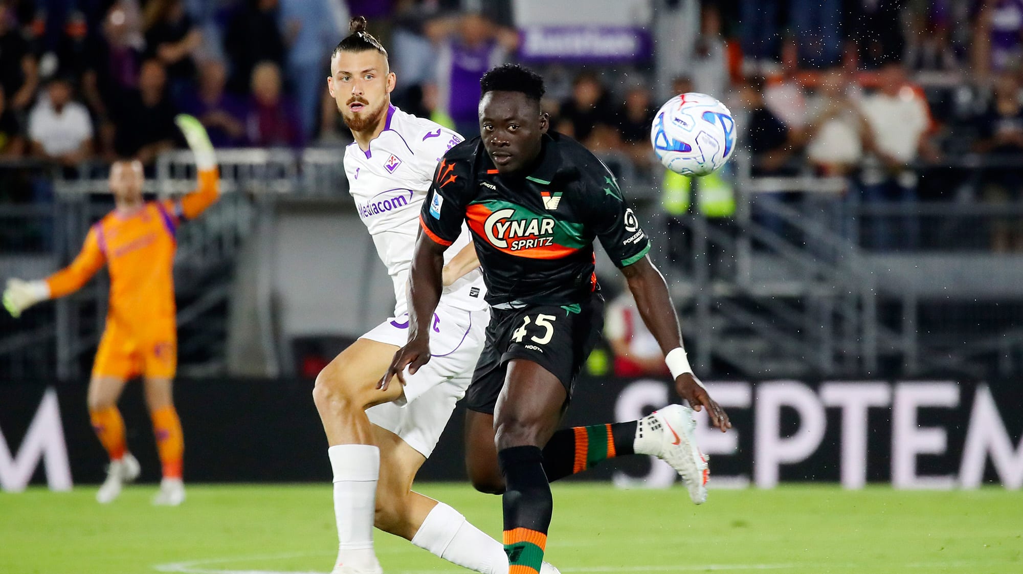 Radu Drăgușin a primit nota 7 după evoluția din Venezia – Fiorentina 2-4