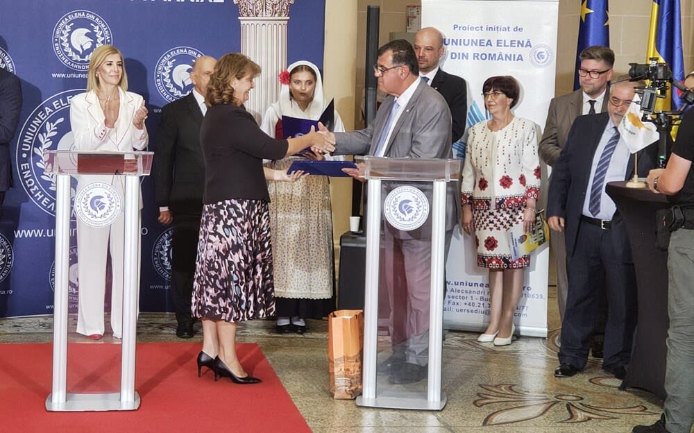 semnarea acordului de înfrățire între Ploiești și Larnaka semnarea acordului de înfrățire între Ploiești și Larnaka