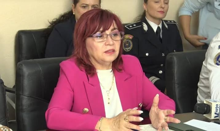 Mocanu acuză presiuni ale PNL pentru menținerea în funcție a directorilor de școli