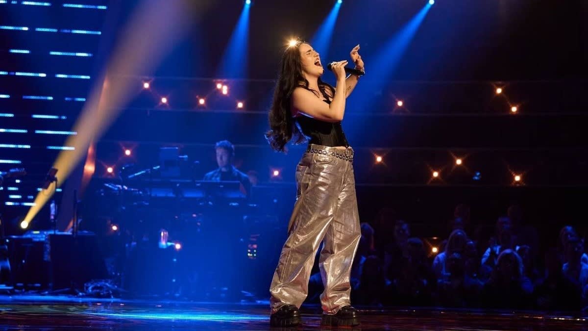 Teodora Sava, prima româncă la «The Voice UK», a întors toate scaunele antrenorilor
