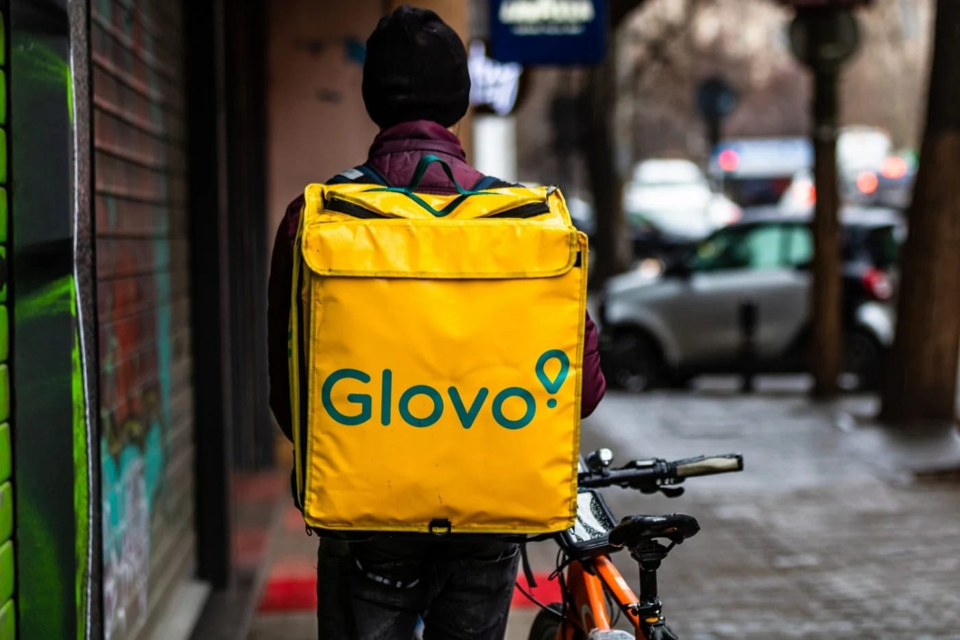 Incident violent în Iași! Un livrator Glovo a fost agresat de personalul unui local