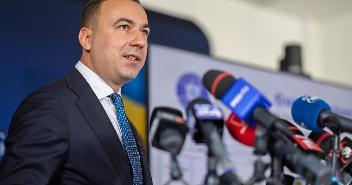 Prețul carburanților a atins 10,43 lei/litru, Ivan acuză guvernul de inactivitate