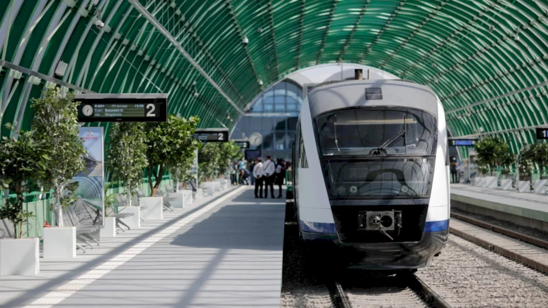 Circulația trenurilor spre Aeroportul Otopeni, întreruptă din cauza unui macaz defect la Mogoșoaia