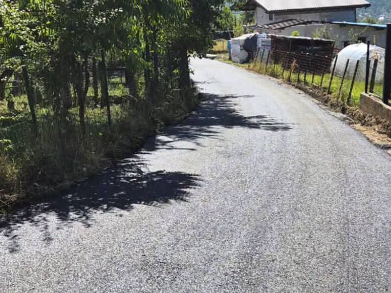 Strada Muntelui din Borșa a fost asfaltată integral, schimbând viața localnicilor