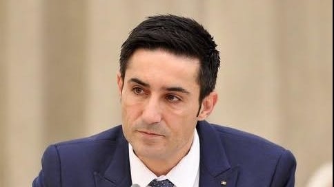 Manda afirmă că România are nevoie de un Guvern cu legitimitate, nu de armistițiu