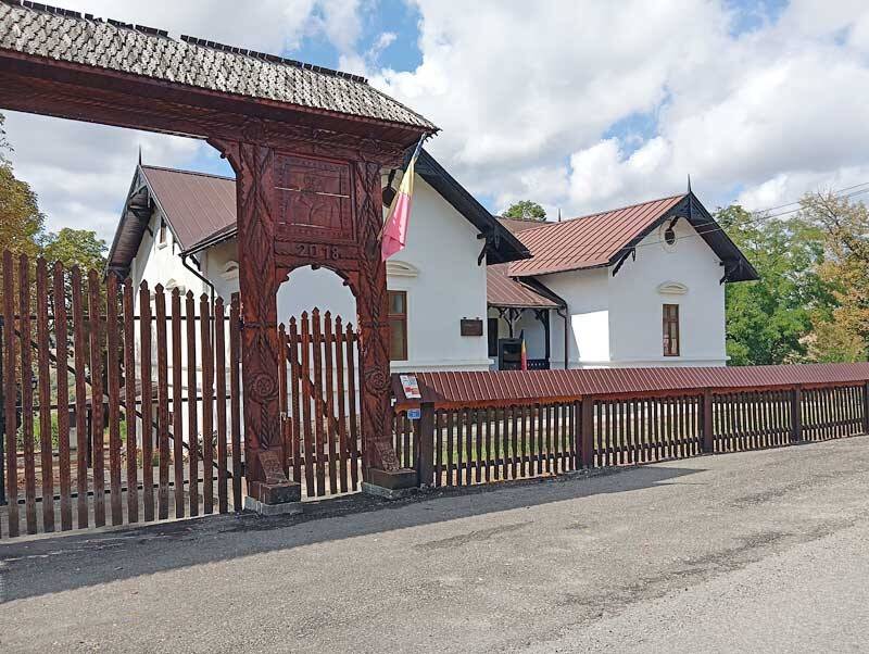 Casa memorială George Pop din Băsești, centru de reabilitare Casa memorială George Pop din Băsești, centru de reabilitare