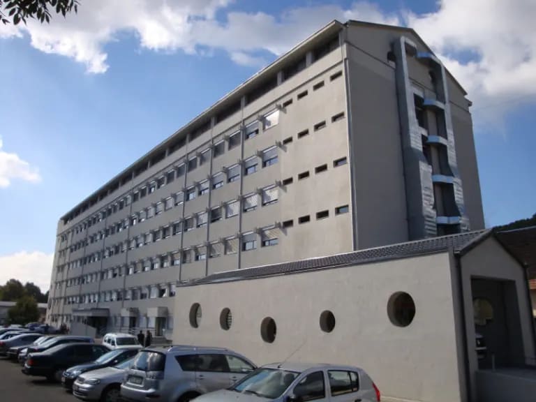 Dispar materiale sanitare din Spitalul Județean Vâlcea? Acuzații grave din interiorul secțiilor de Ortopedie și Neurochirurgie