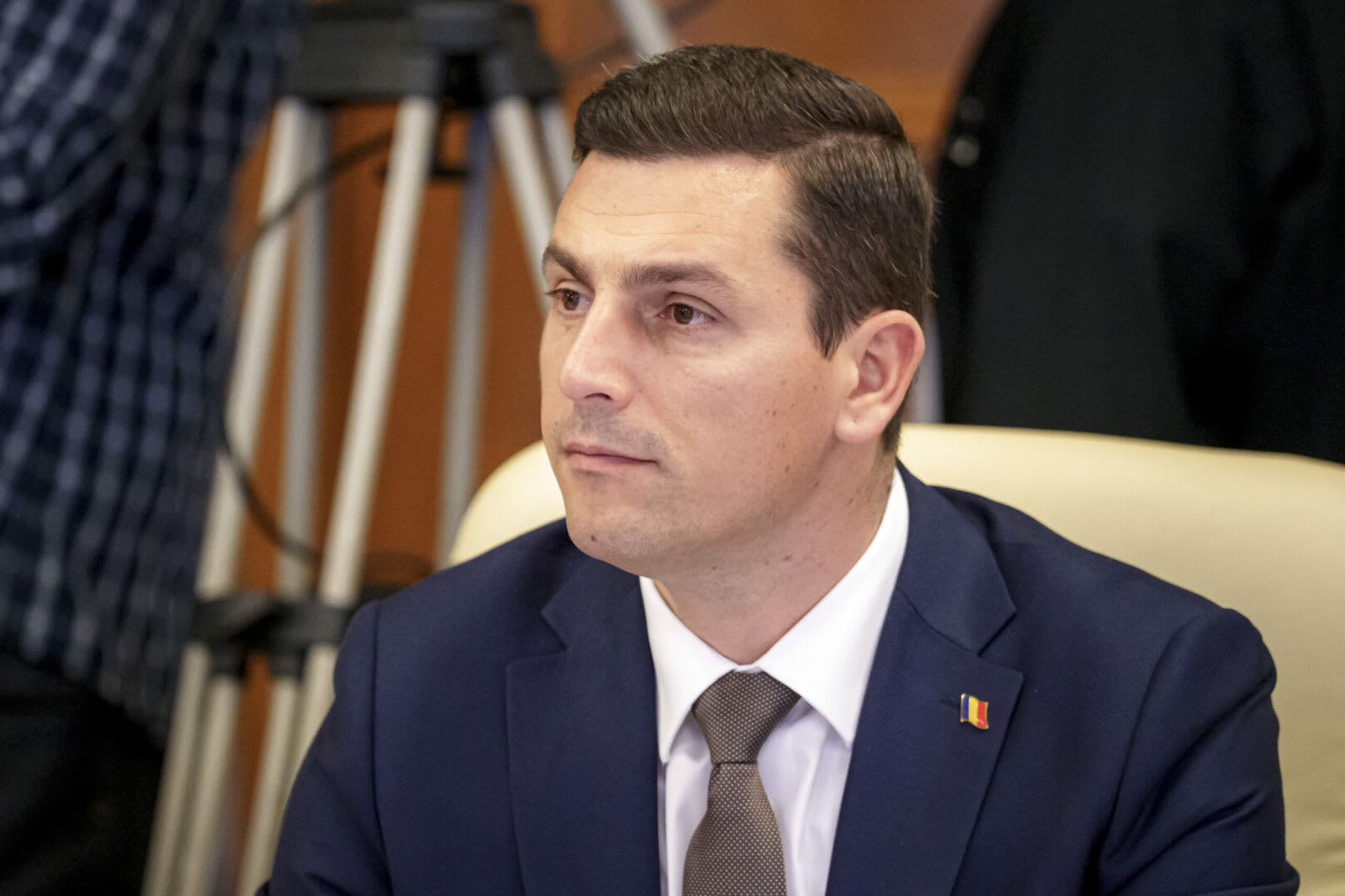 Ionel Bogdan afirmă că parlamentarii neafiliați pot adera la grupul PNL dacă respectă principiile partidului