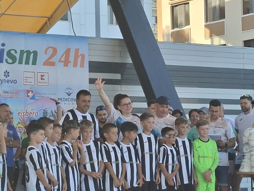 Voluntari din Deva au alergat 1120 km pentru copiii cu autism