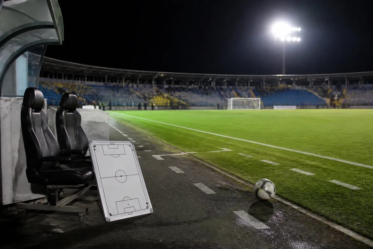 Gigi Becali consultă specialiști pentru poziția lui Denis Drăguș la FCSB