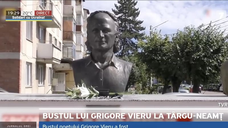 Bustul din bronz al poetului Grigore Vieru la Târgu-Neamț Bustul din bronz al poetului Grigore Vieru la Târgu-Neamț