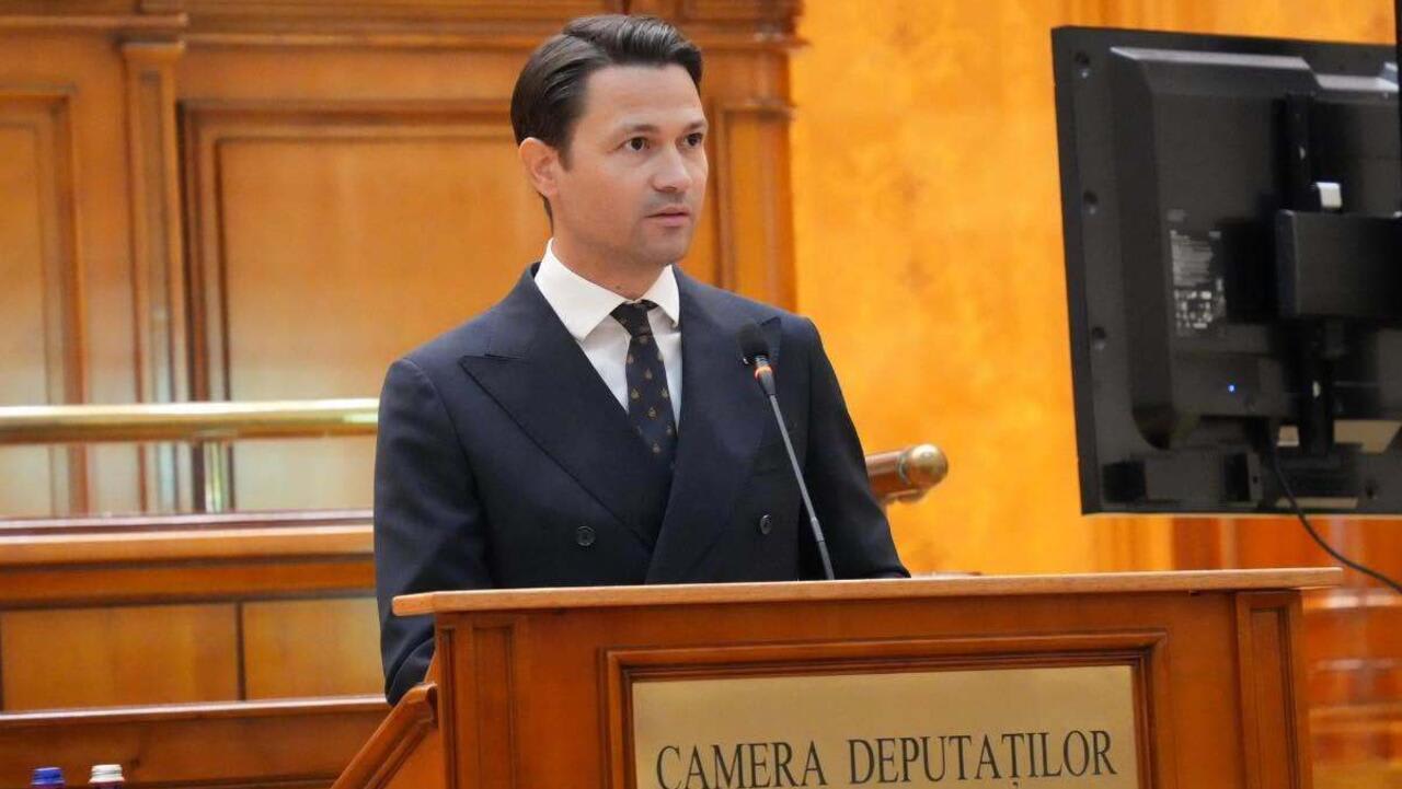 Robert Sighiartău afirmă că PNL trebuie să rămână în Opoziție pentru stabilitate
