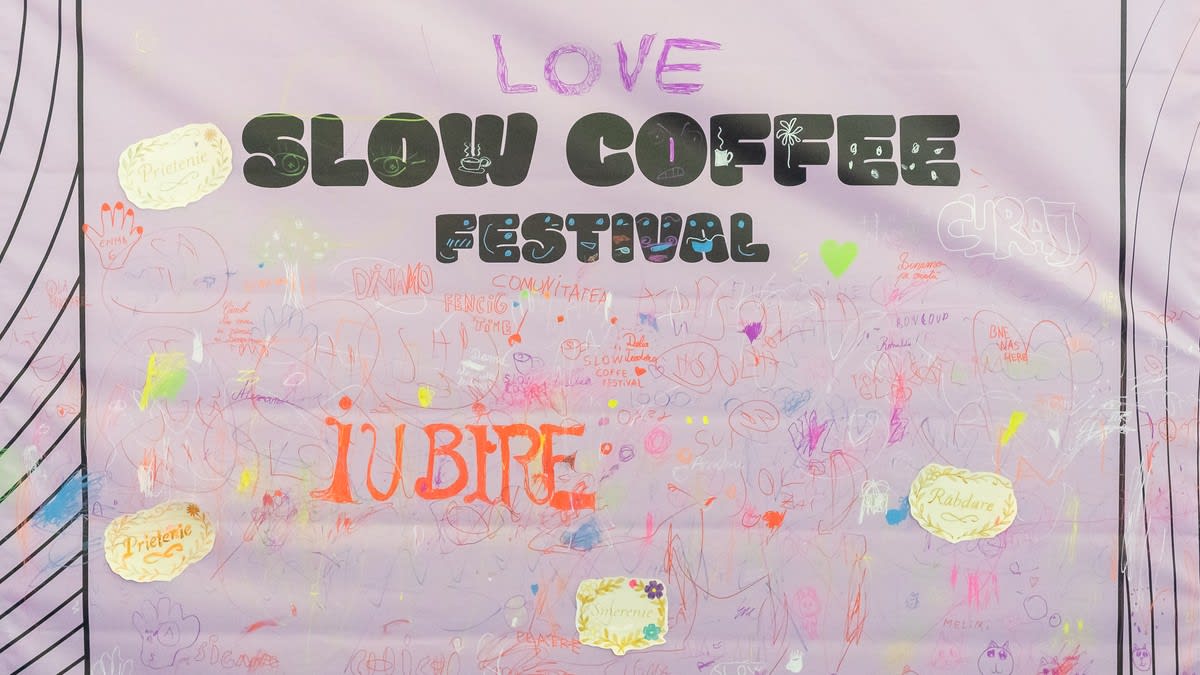 Expozanți și vizitatori la Slow Coffee Festival la Romexpo Expozanți și vizitatori la Slow Coffee Festival la Romexpo