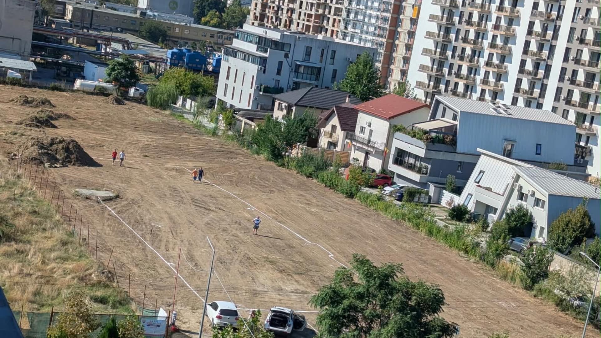 Șantier pentru două blocuri pe Drumul Gura Crivățului, deși promisiunea unui parc nu s-a materializat