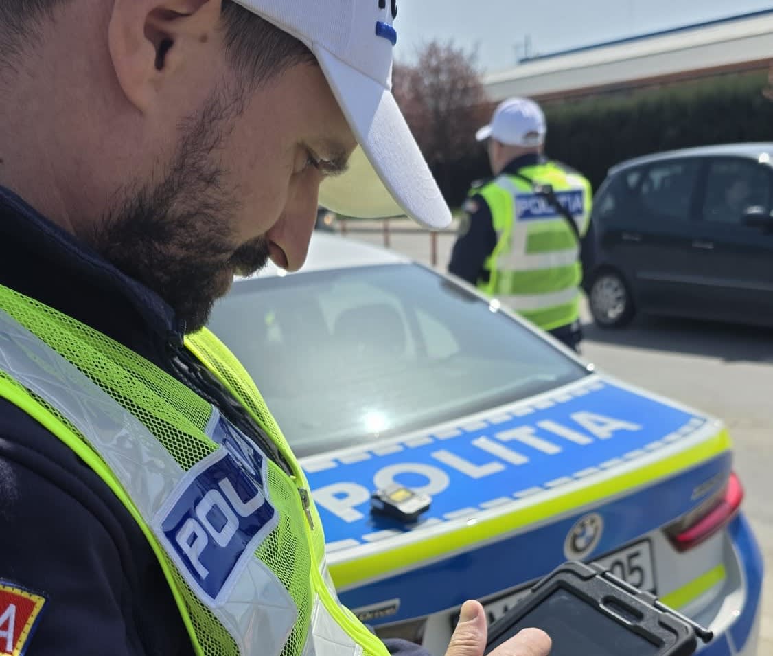 mașină urmărită de poliție în Vaslui, accident rutier mașină urmărită de poliție în Vaslui, accident rutier
