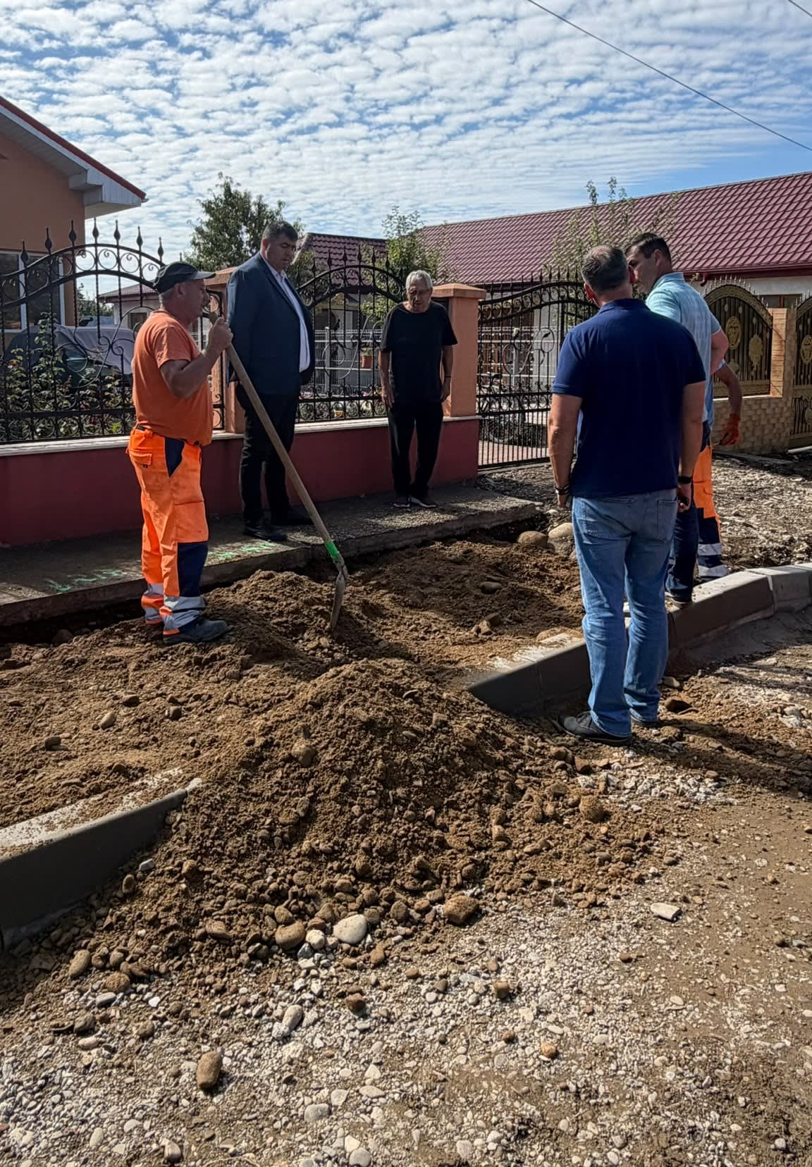 Adjud continuă lucrările din programul Anghel Saligny, în ciuda suspendării plăților