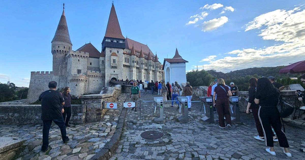 Județul Hunedoara a pierdut o treime din populație în trei decenii, dar a devenit „magnet” pentru turiști
