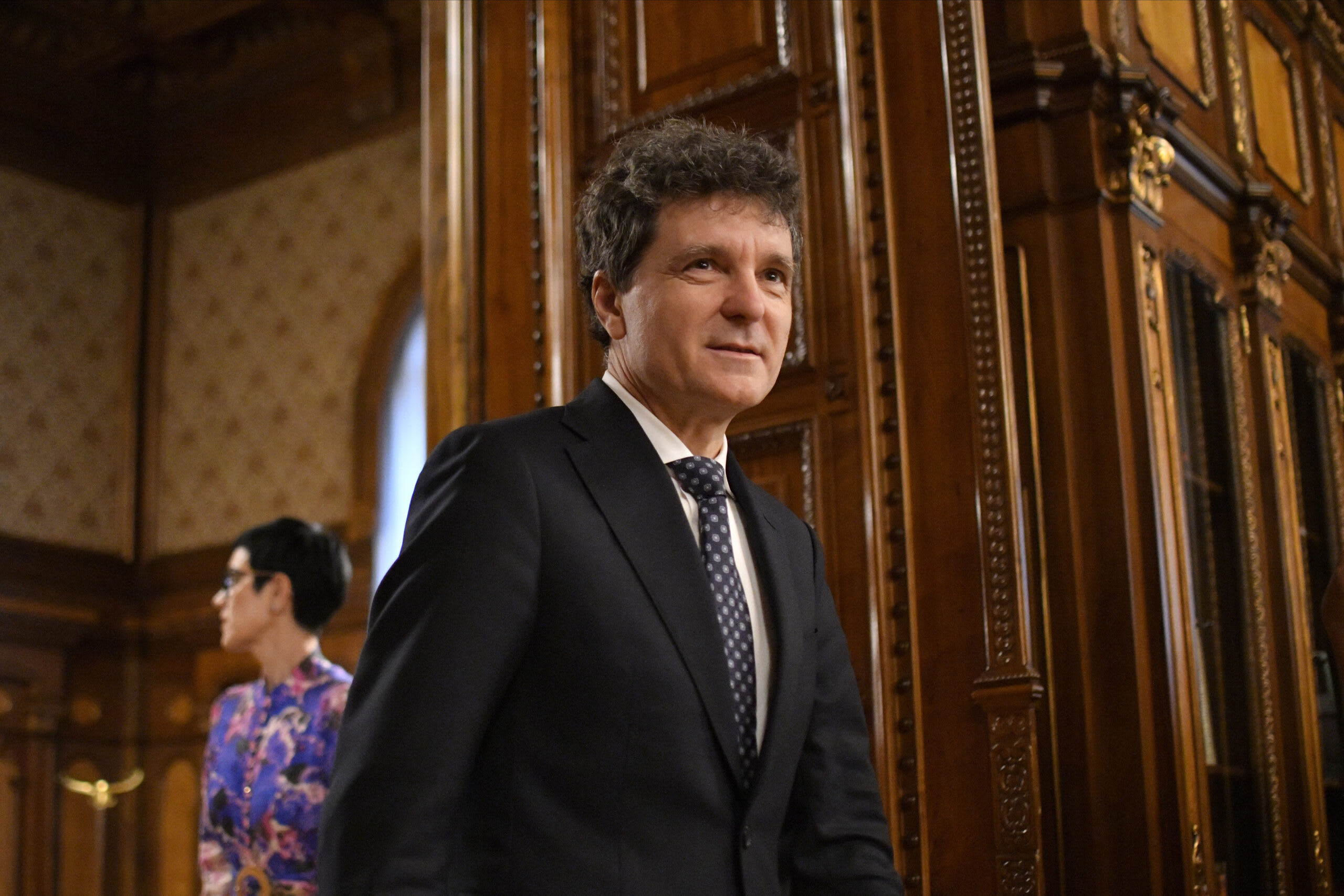 17 septembrie 2026: Nicușor Dan organizează consultări pentru desemnarea unui nou premier