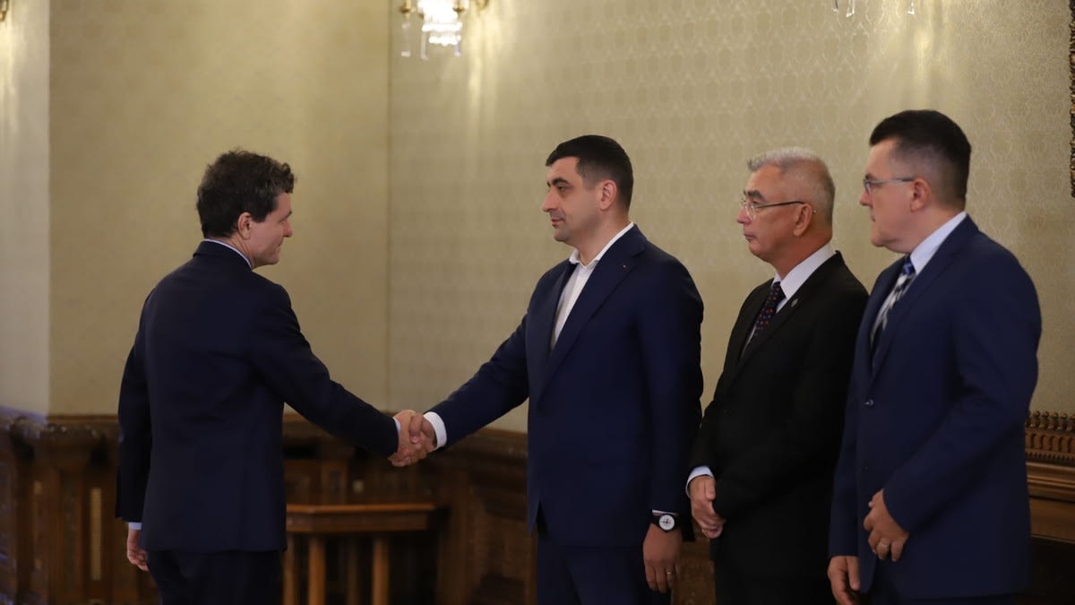 Nicușor Dan în timpul consultărilor de la Cotroceni