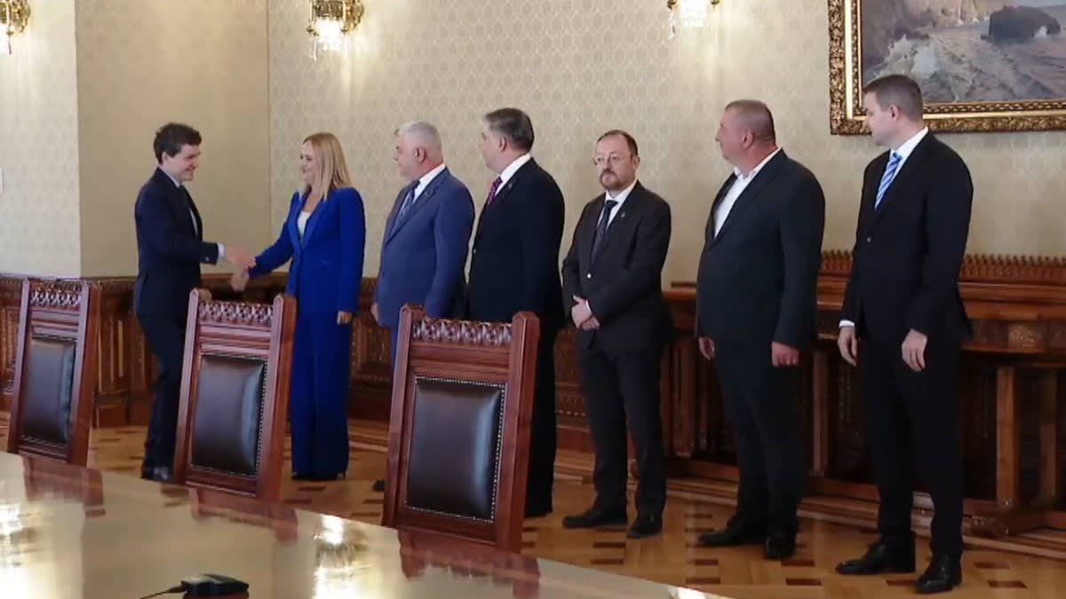 Nicușor Dan începe consultările pentru desemnarea noului premier la Cotroceni