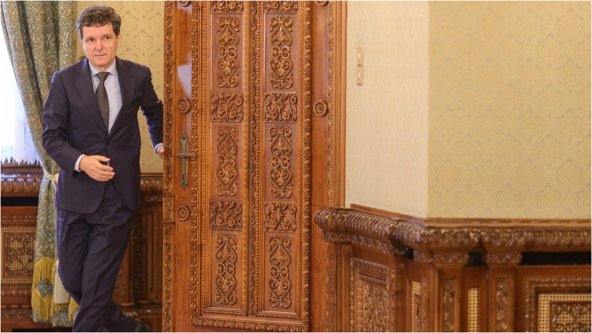 Președintele Nicușor Dan în discuții cu partidele parlamentare Președintele Nicușor Dan în discuții cu partidele parlamentare