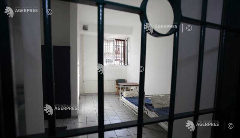 Polițiști în acțiune cu substanțe psihoactive Polițiști în acțiune cu substanțe psihoactive