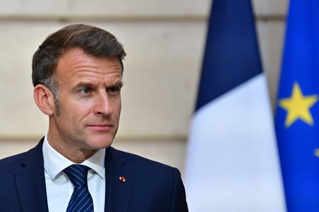 Macron avertizează Moscova că va riposta la atacurile hibride