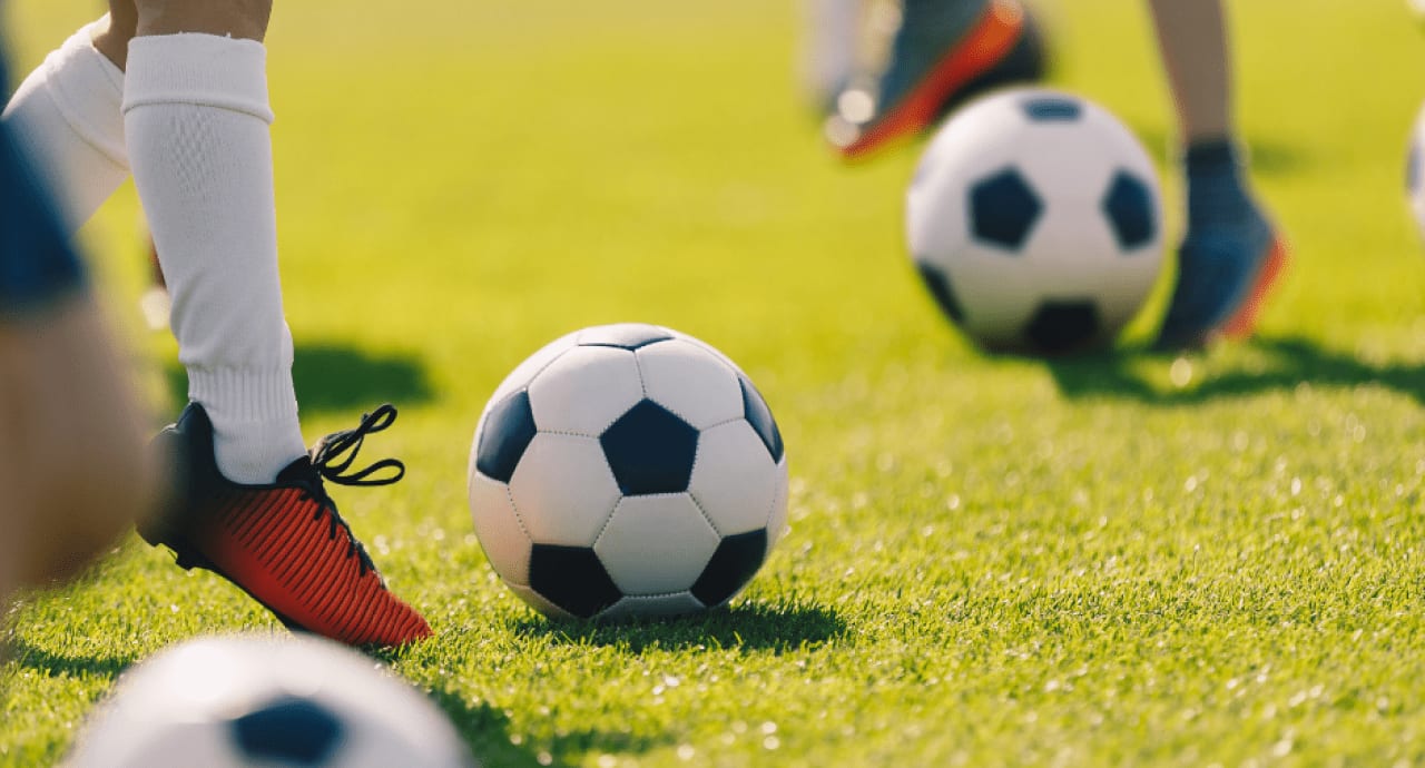 stadion de fotbal, echipe în joc, teren de sport stadion de fotbal, echipe în joc, teren de sport