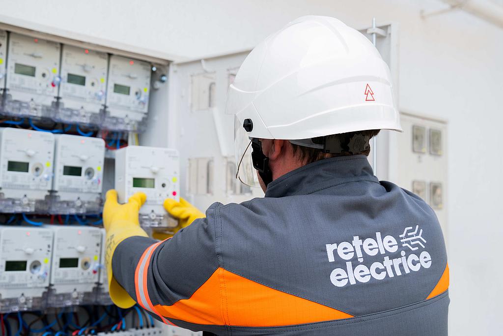rețele electrice, lucrări de întreținere, județul Ialomița rețele electrice, lucrări de întreținere, județul Ialomița