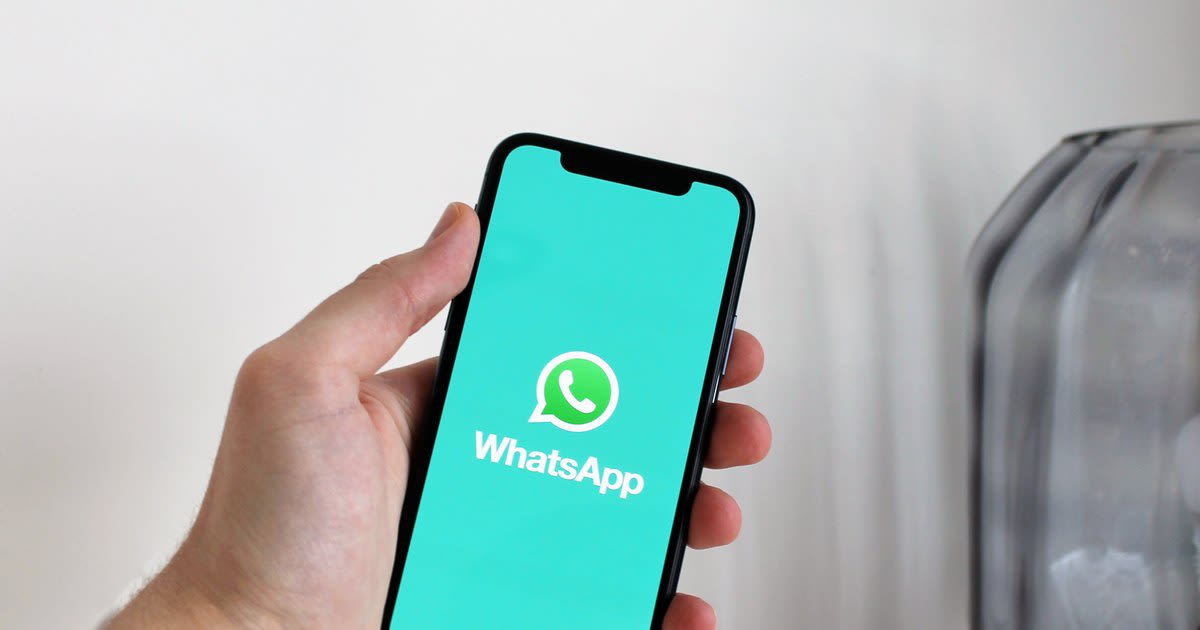 Preluarea contului de Instagram sau WhatsApp: pași și probe pentru sesizare