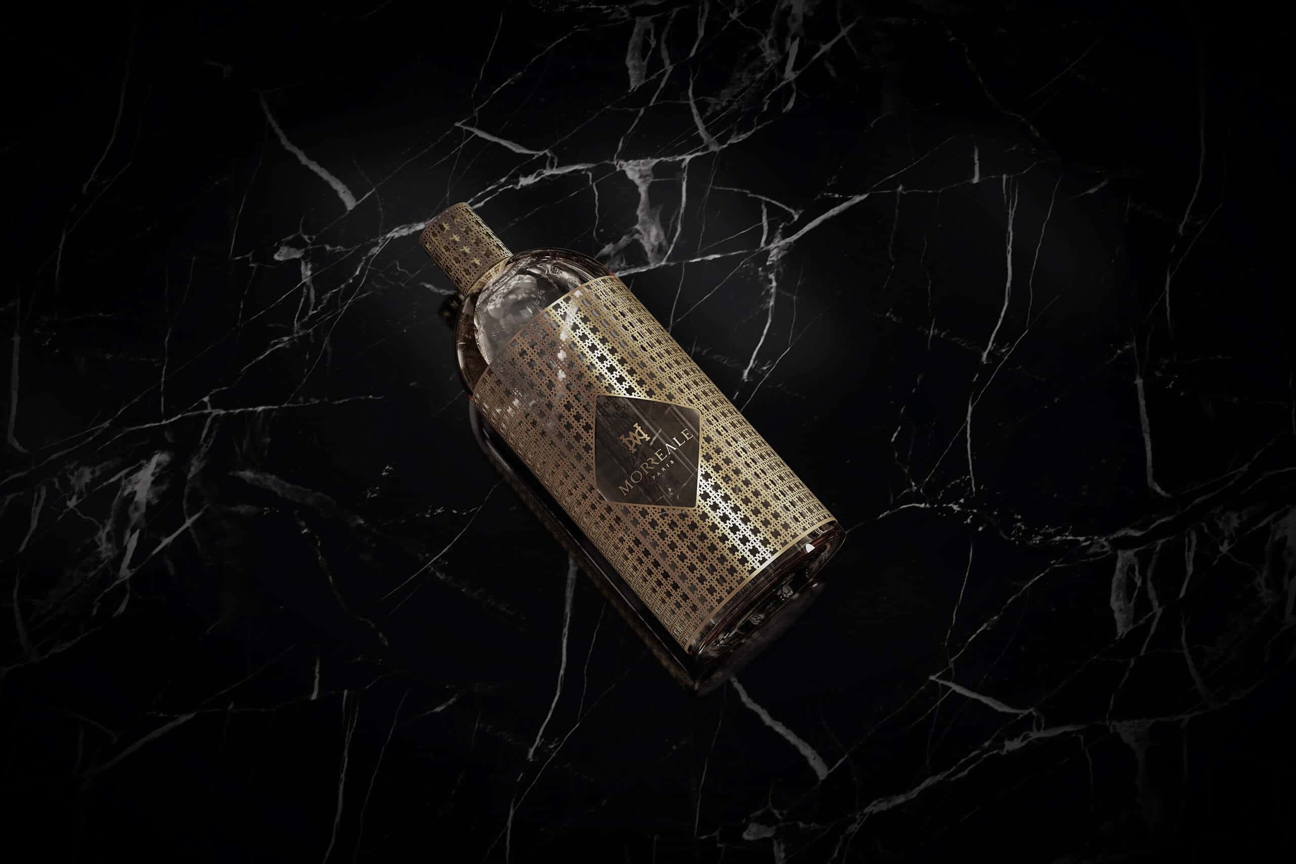 flacon de parfum de lux decorat cu diamante și aur flacon de parfum de lux decorat cu diamante și aur
