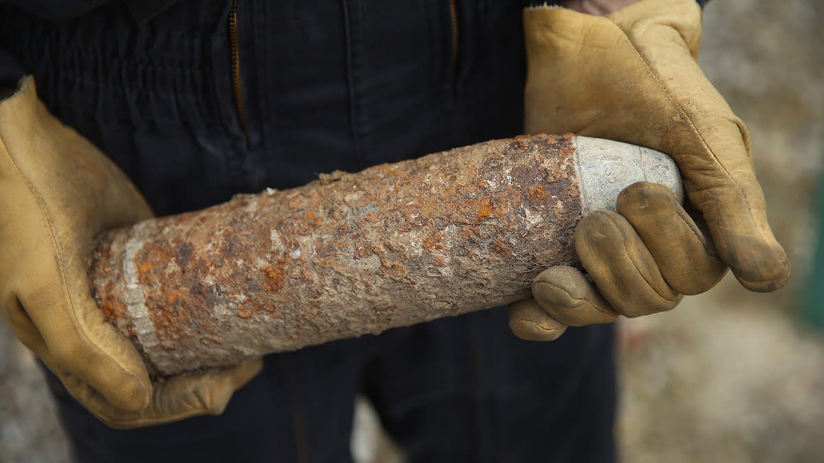 Un obiect uitat de 10 ani pe terasă, identificat ca bombă germană în Anglia