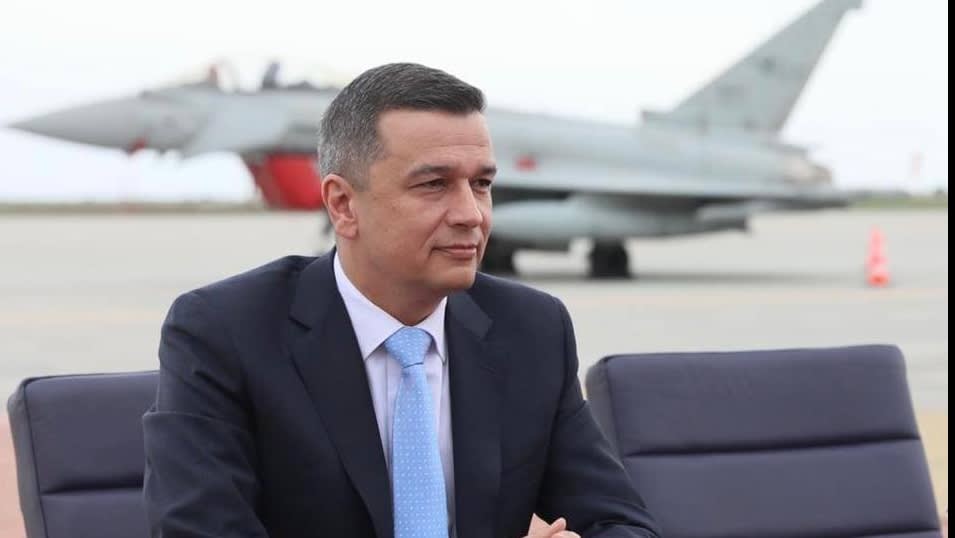 Sorin Grindeanu în conferință de presă Sorin Grindeanu în conferință de presă